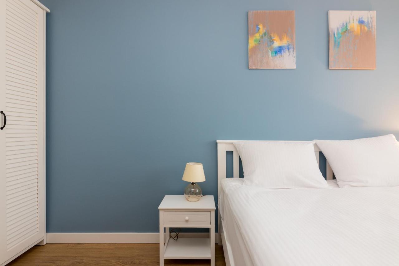 Ochota Homely Apartment وارسو المظهر الخارجي الصورة
