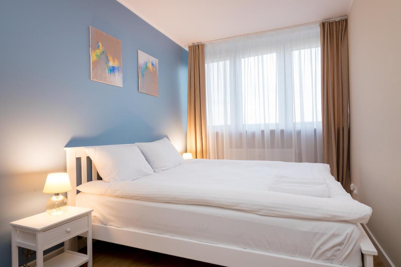 Ochota Homely Apartment وارسو المظهر الخارجي الصورة
